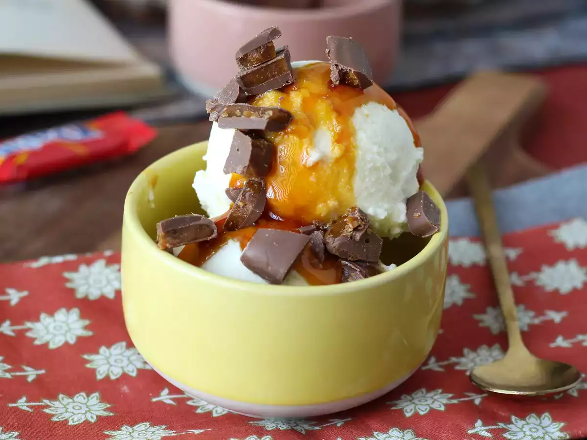 McFlurry casero de Daim y caramelo con Ninja Creami