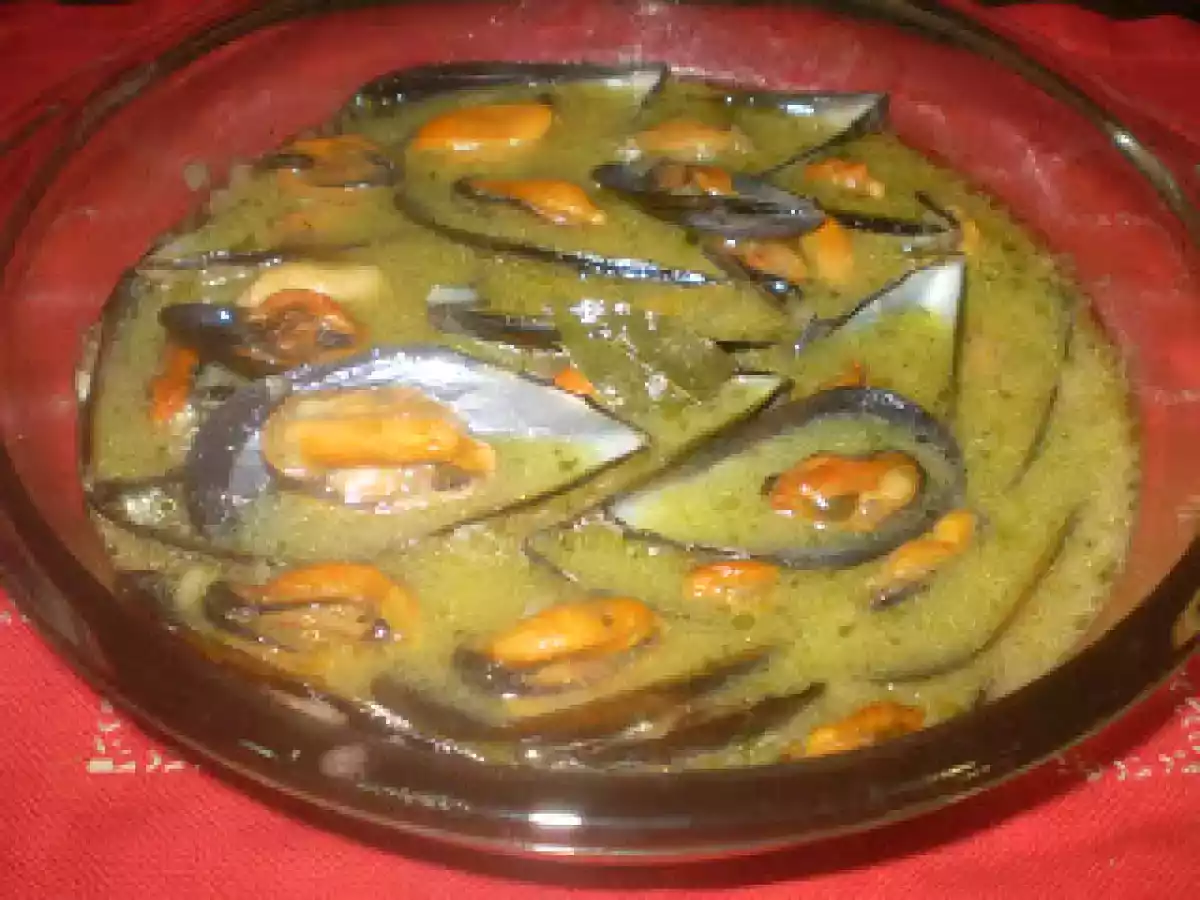 MEJILLONES A LA MARINERA