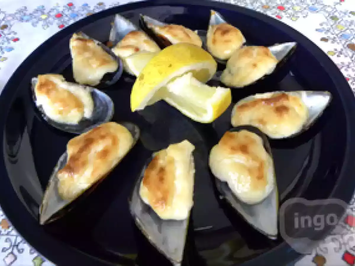 Mejillones a la muselina de ajo