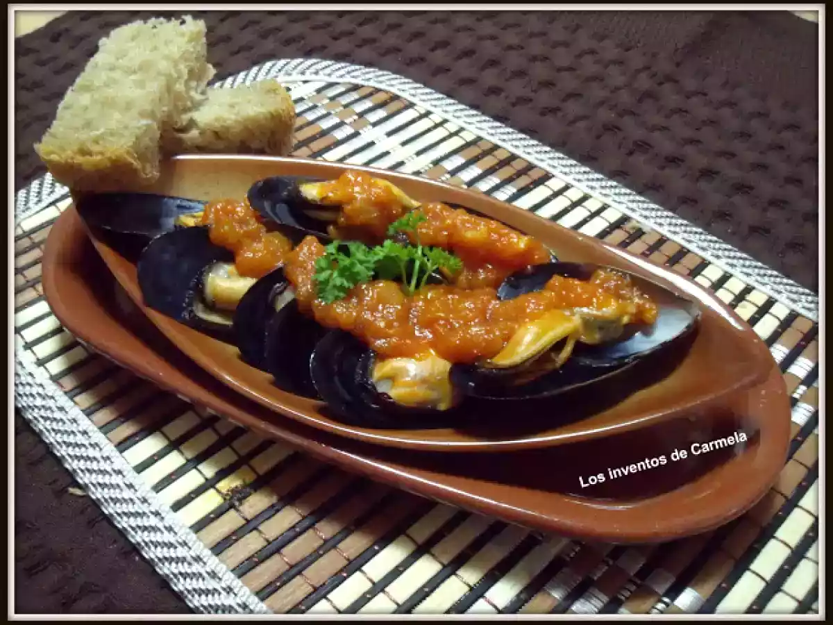 Mejillones al vapor en salsa picante (thermomix)