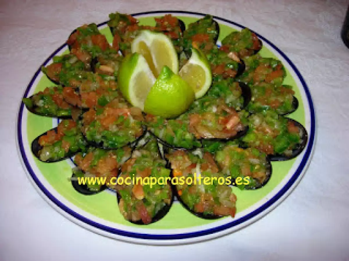 MEJILLONES EN PIPIRRANA
