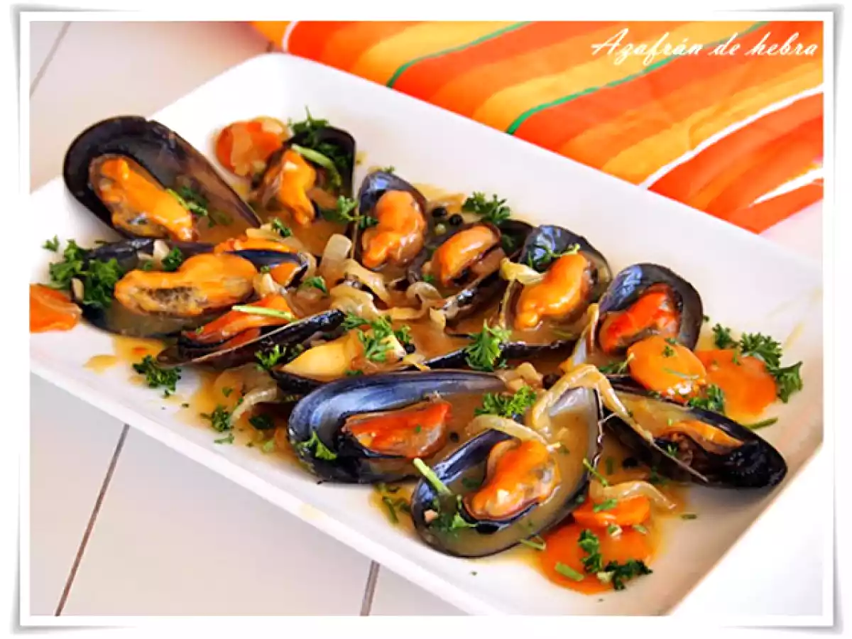 Mejillones en salsa de vino