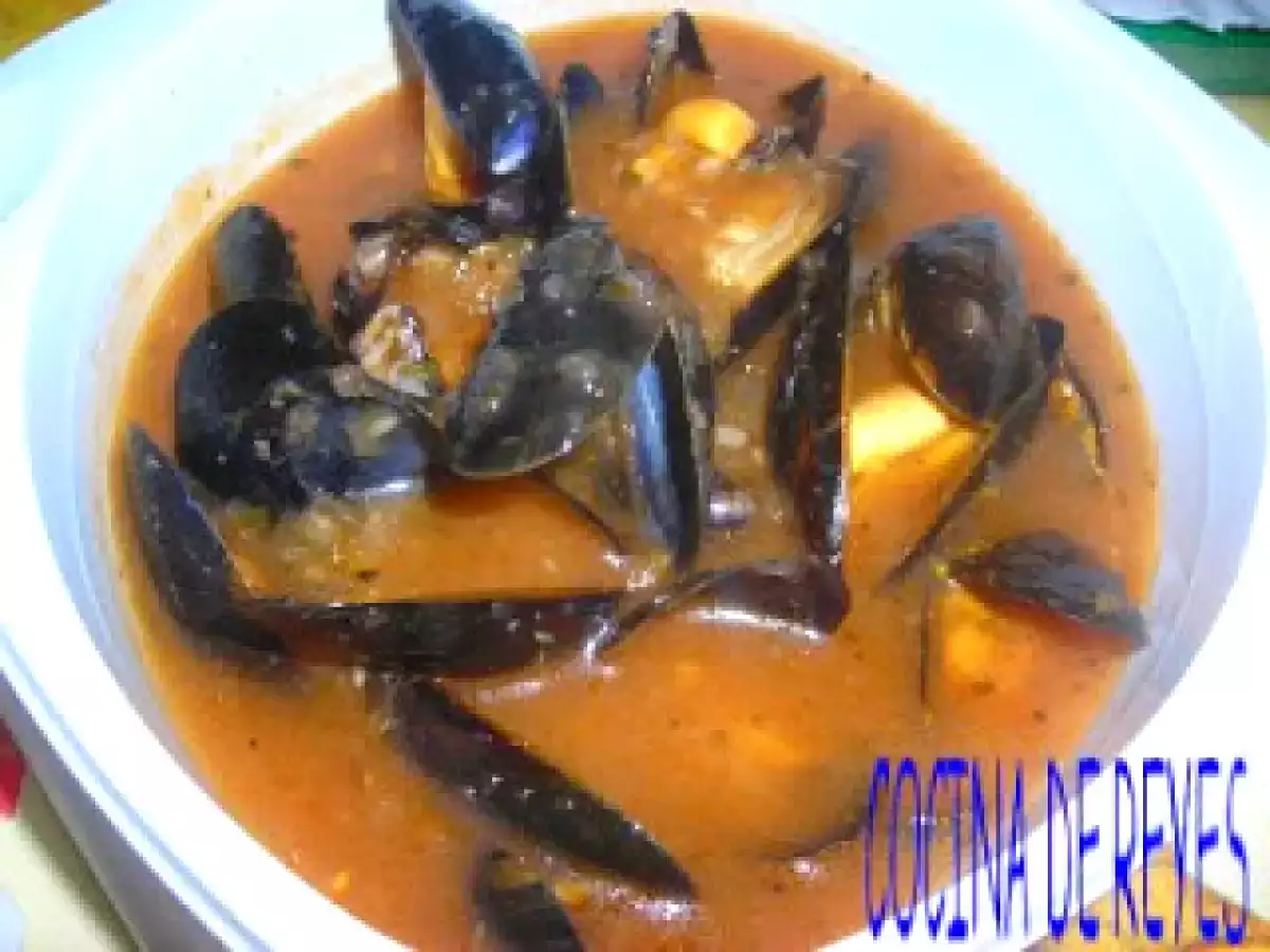 MEJILLONES EN SALSA PICANTE