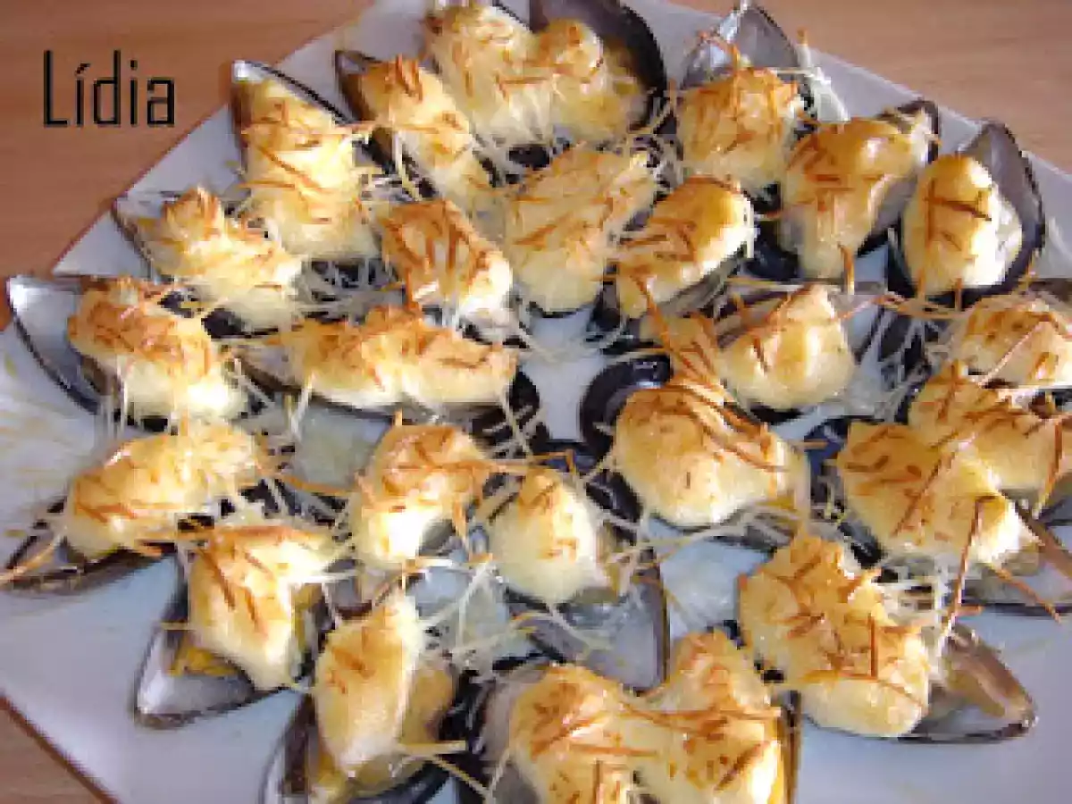 MEJILLONES GRATINADOS