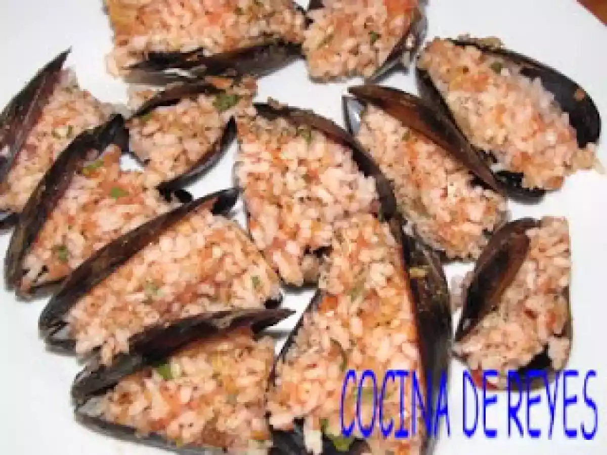 MEJILLONES RELLENOS DE ARROZ