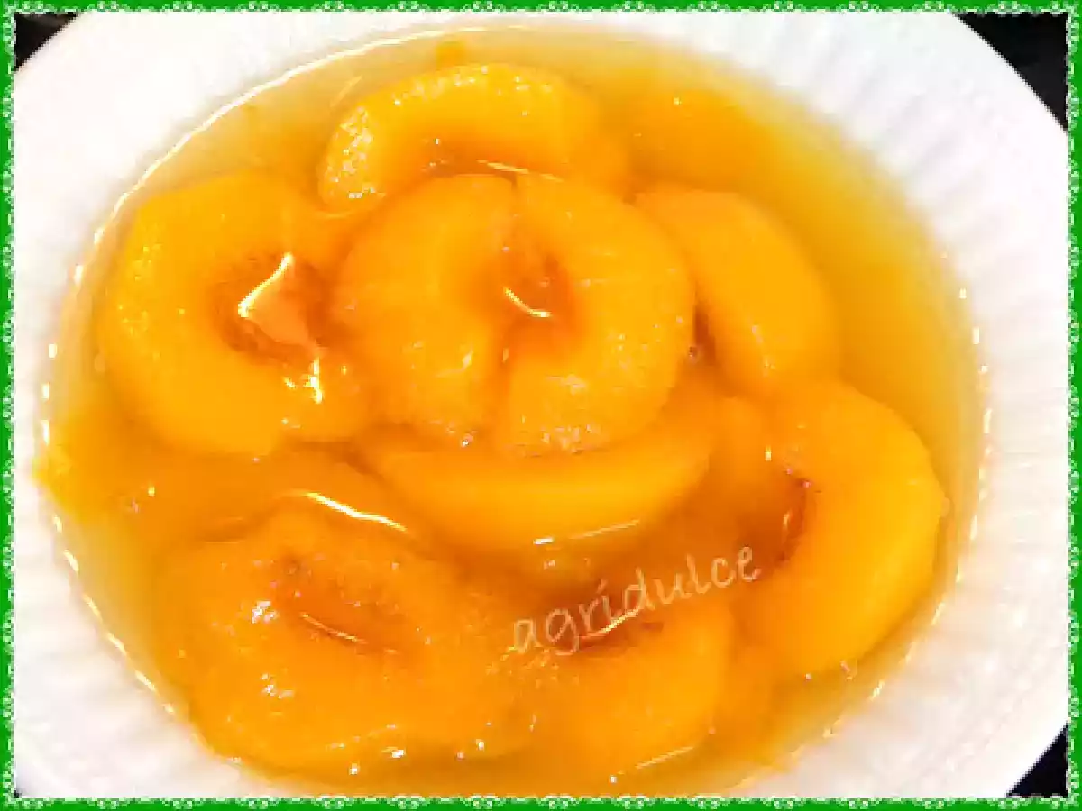 MELOCOTONES EN ALMIBAR