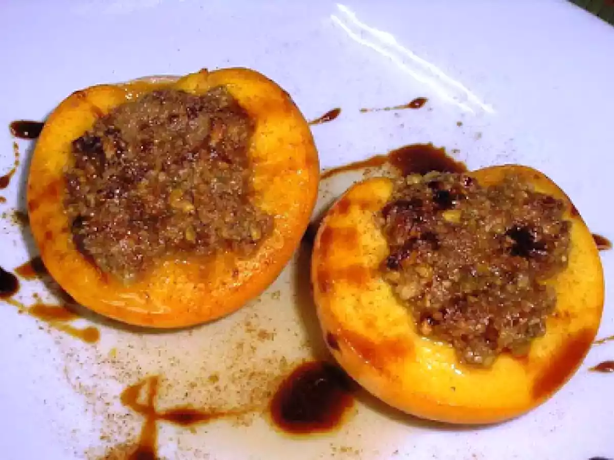 MELOCOTONES RELLENOS DE FRUTOS SECOS. - foto 2