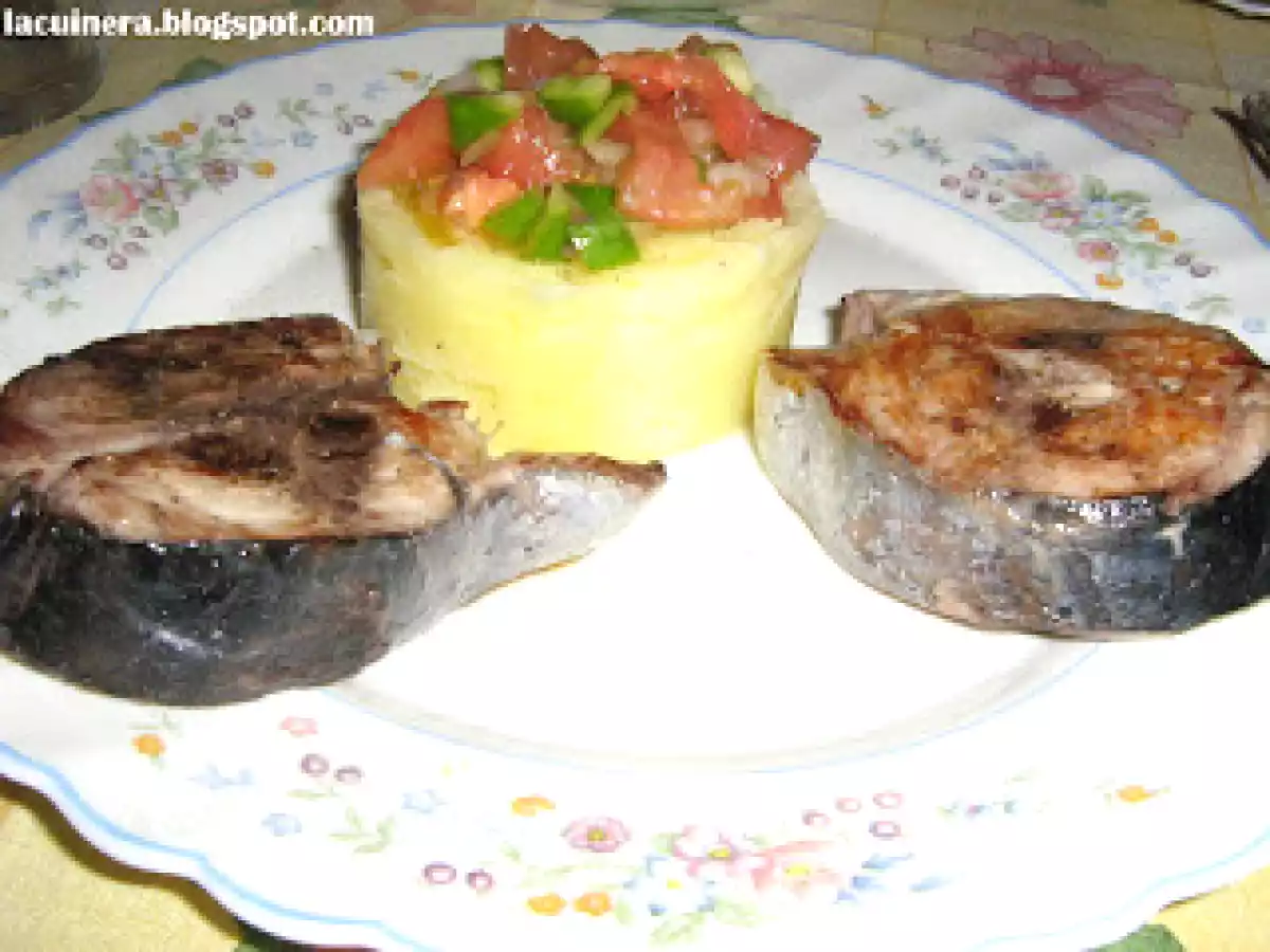 MELVA CON PURÉ DE PATATAS A LA VINAGRETA