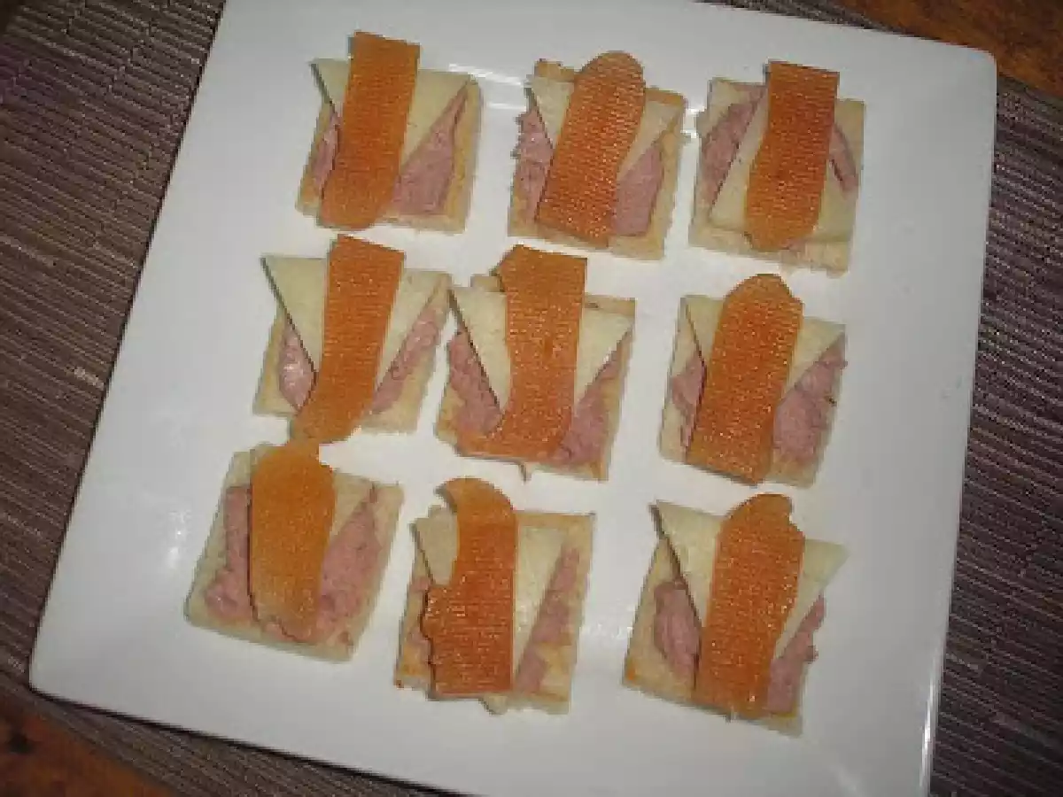 MEMBRILLO DE MANZANA, CANAPÉS DE MEMBRILLO, QUESO Y PATÉ