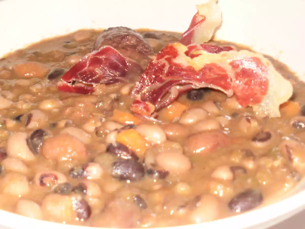 Menestra de legumbres con ibérico - foto 7