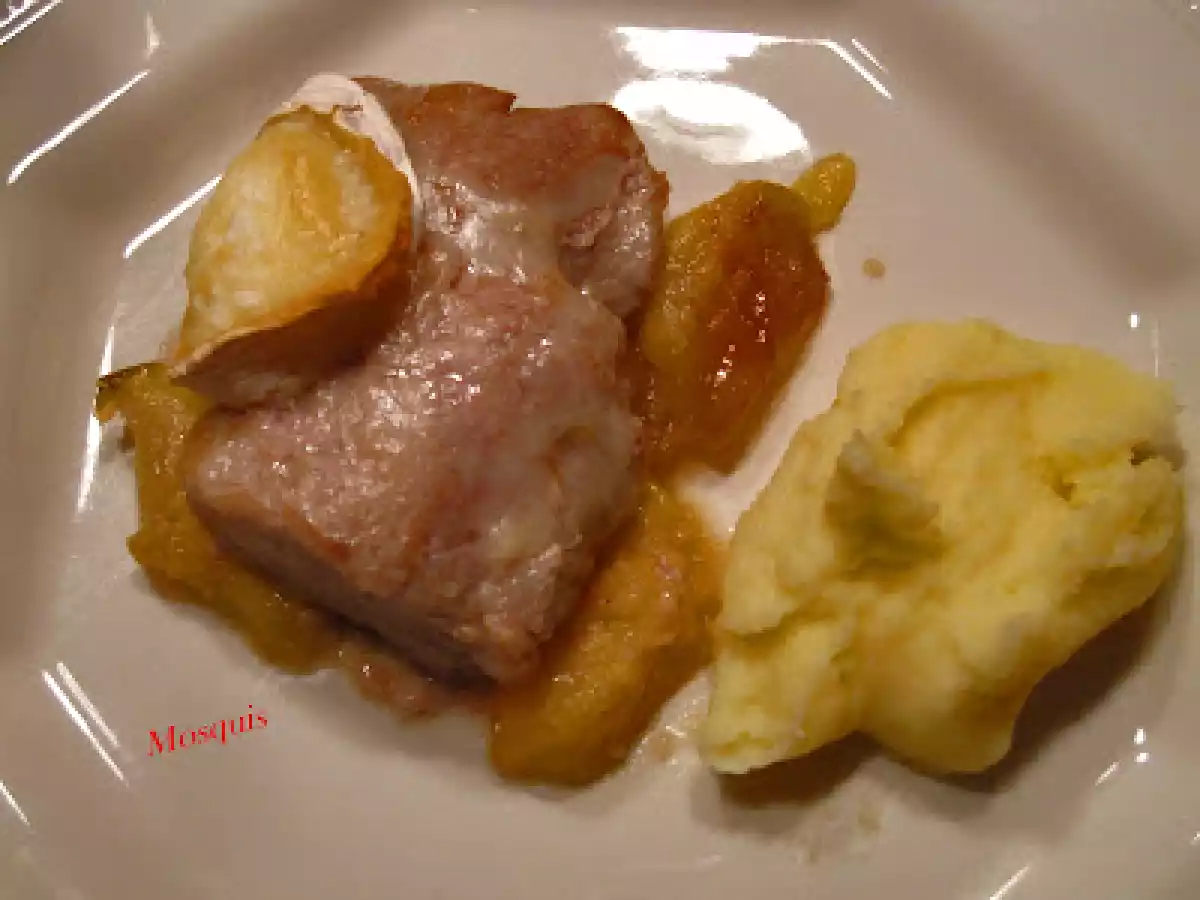 Menú de Navidad: Lomo de cerdo ibérico con queso sobre manzanas caramelizadas - foto 2