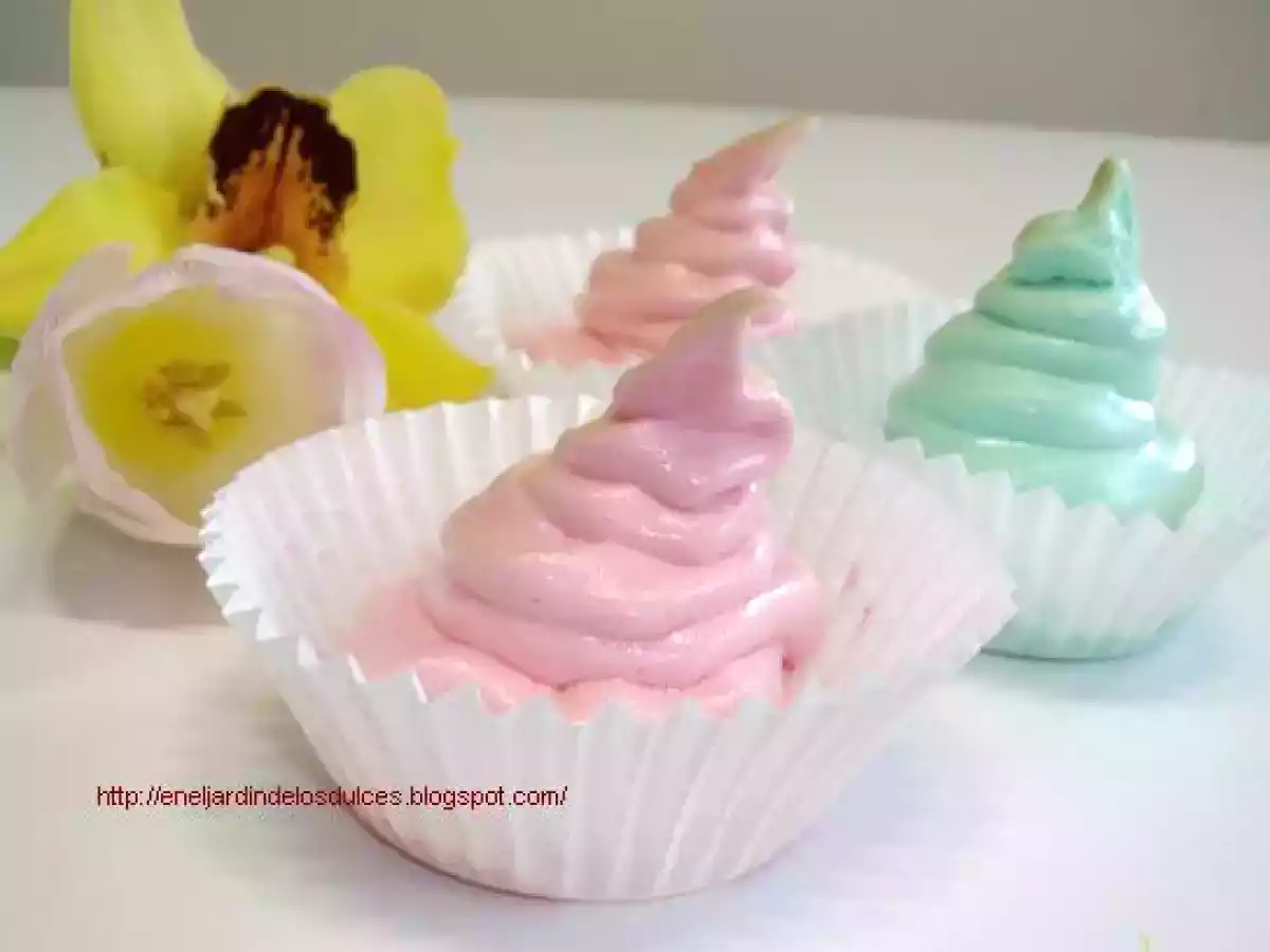 Merenguitos, merengue italiano de colores