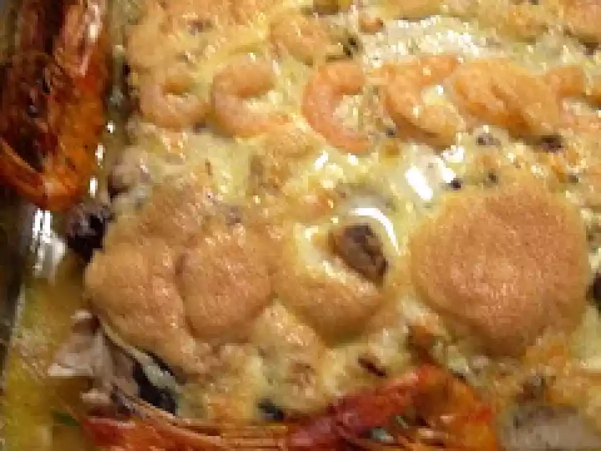 Merluza al horno rellena con salsa muselina