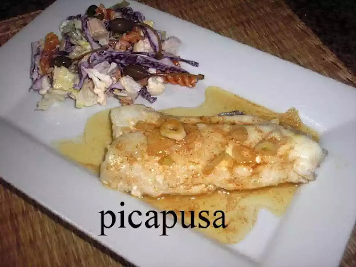 MERLUZA CON AJADA Y ENSALADA DE PASTA PARA HACERLE COMPAÑÍA - foto 2