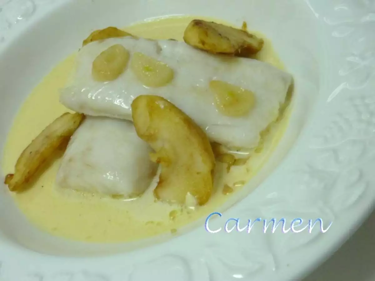 Merluza con salsa de naranja