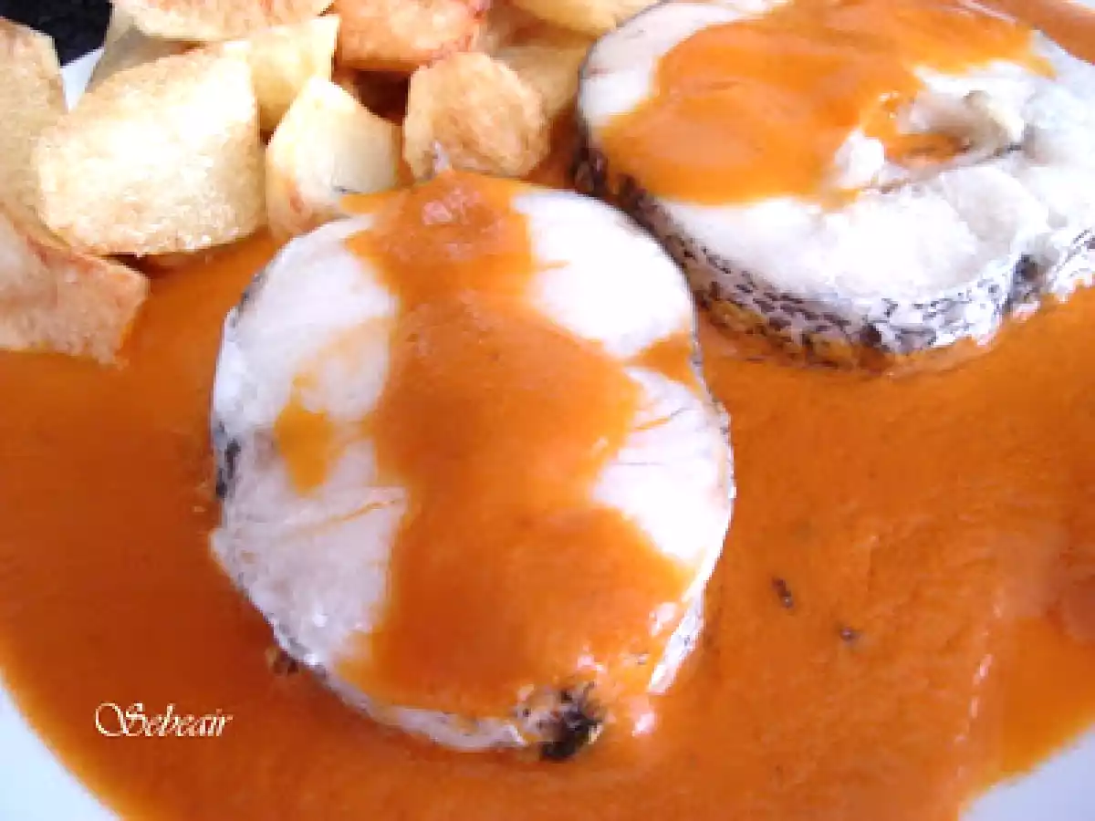 MERLUZA CON SALSA DE PIQUILLOS (thermomix) + REGALO BAJAMAR