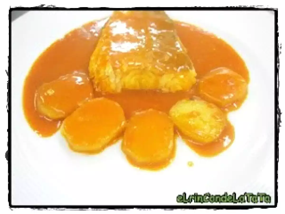 Merluza con salsa de sidra y manzana