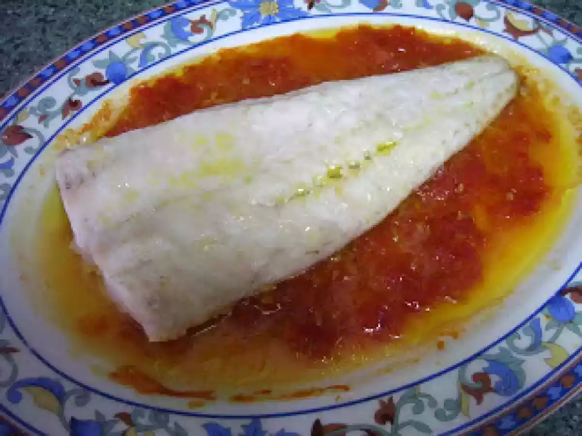 Merluza con tomate (microondas)