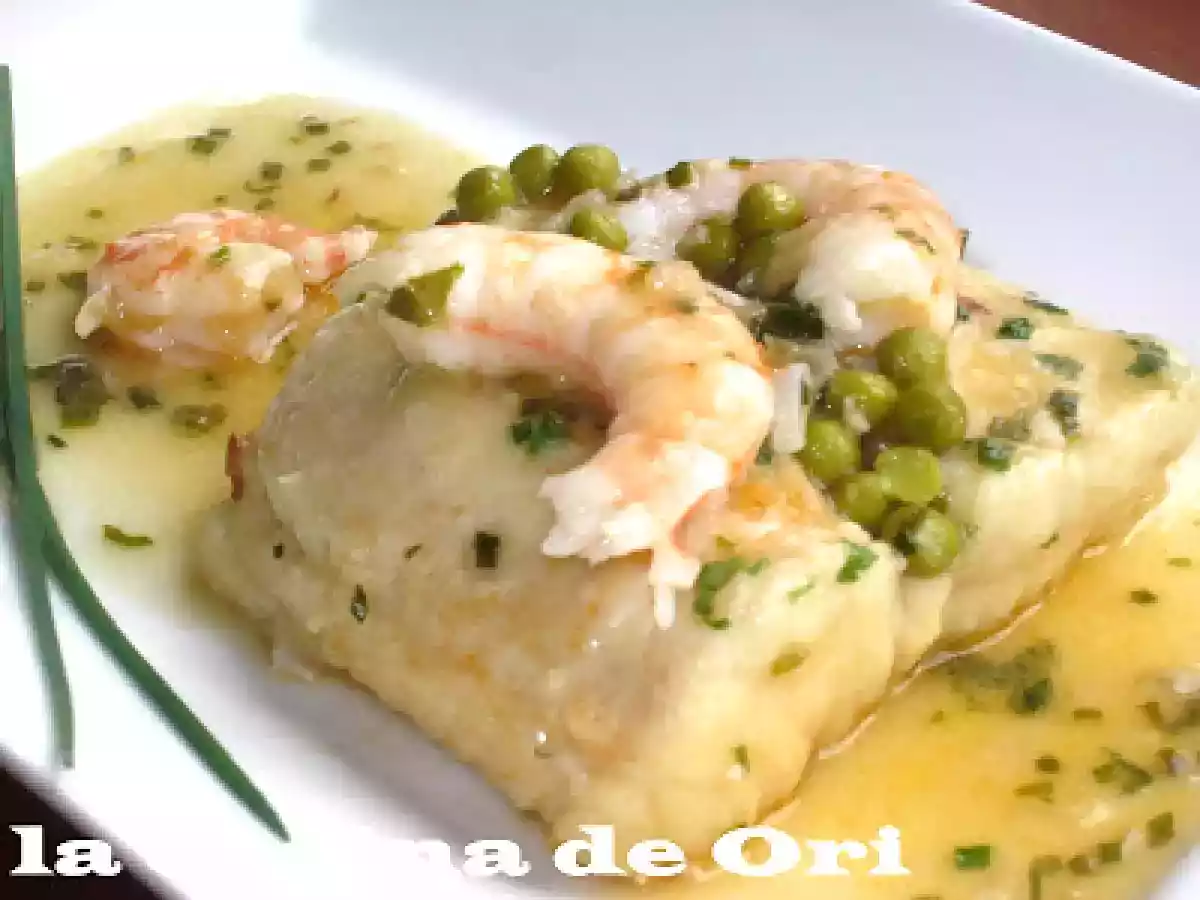 Merluza en salsa con langostinos - foto 2
