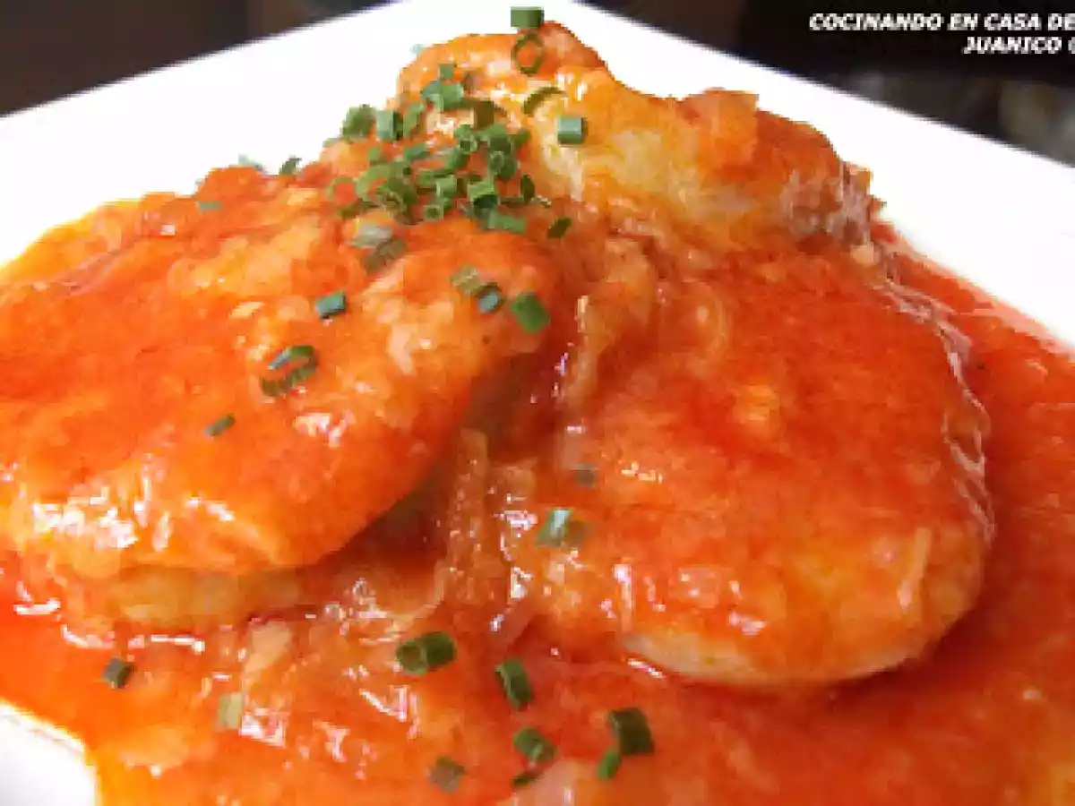 MERLUZA EN SALSA ROJA - foto 2