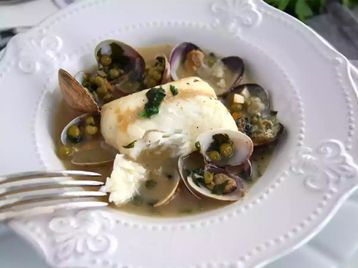 Merluza en salsa verde con almejas muy fácil - foto 4