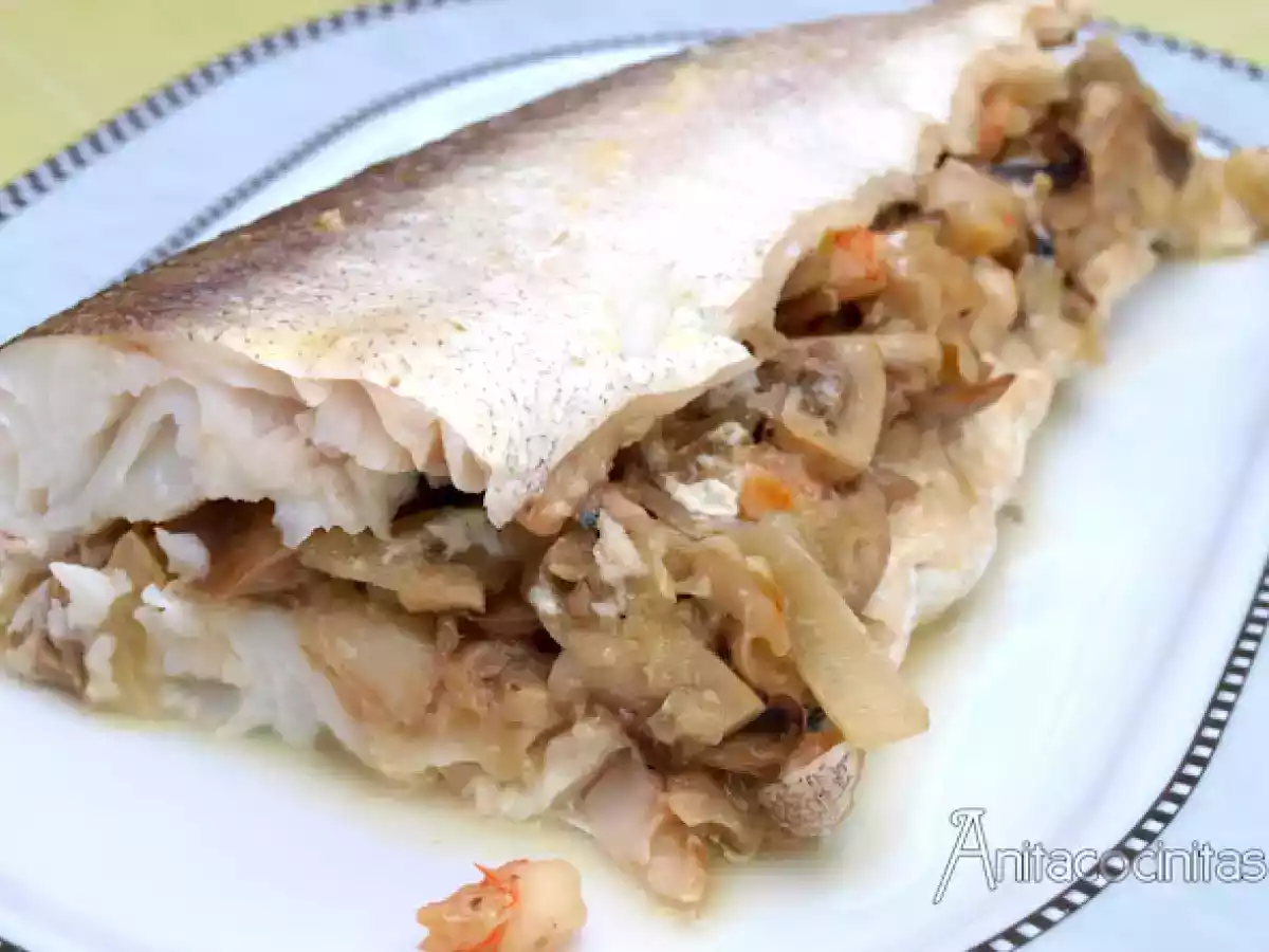 Merluza rellena de setas y gambas - foto 2
