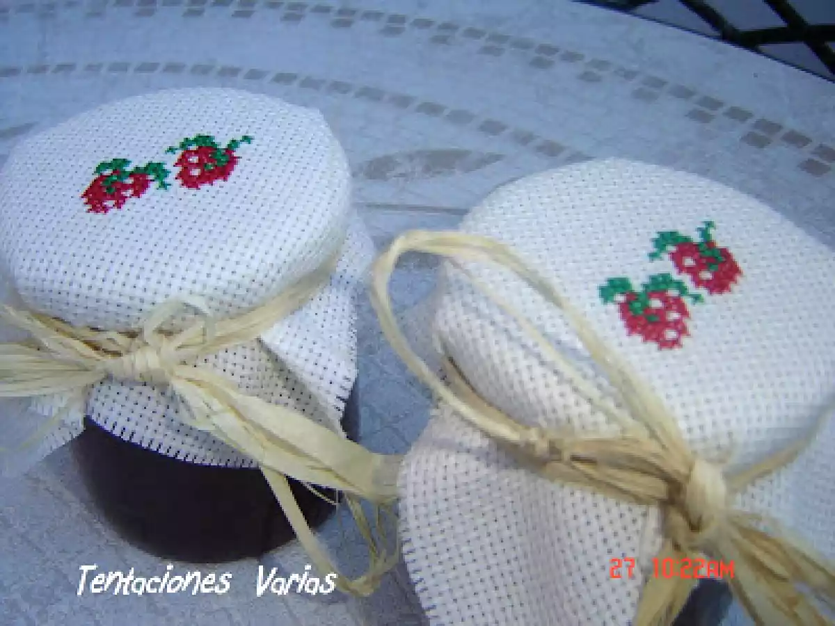 MERMELADA DE FRESA A LA PIMIENTA ROSA - foto 5