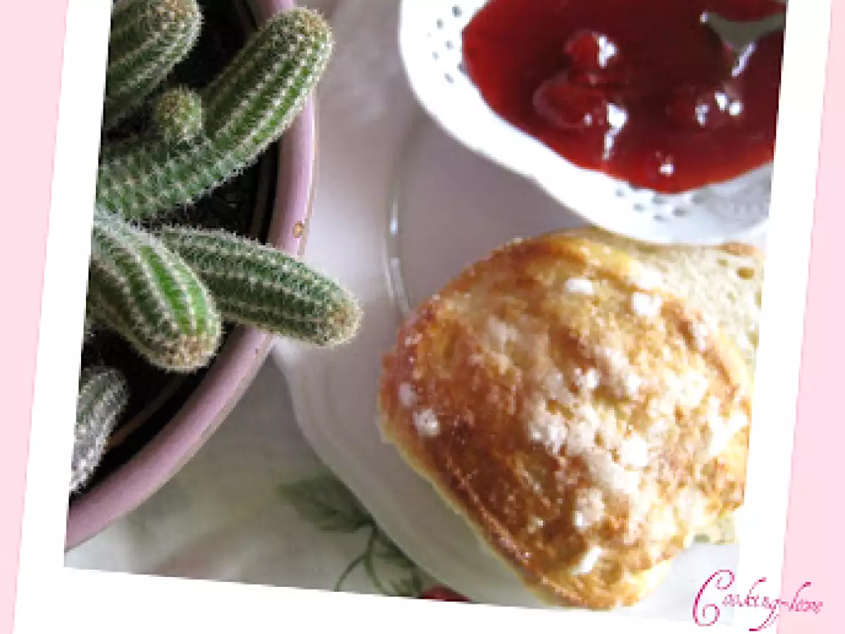 Mermelada de fresas y bollos suizos. - foto 4