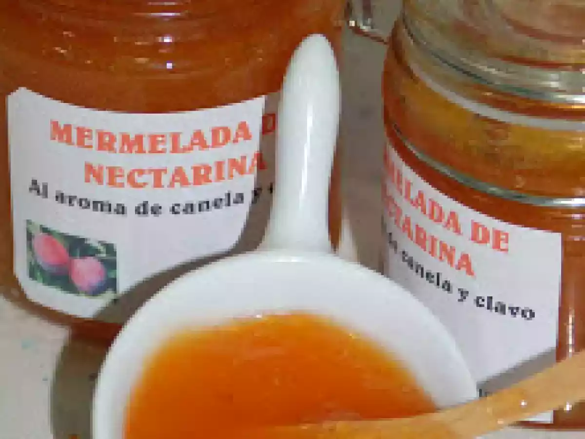 MERMELADA DE NECTARINA AL AROMA DE CLAVO Y CANELA. 2º CUMPLE-BLOG