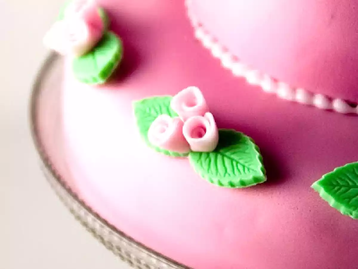 Mi primera tarta de dos pisos... viva!!! - foto 2