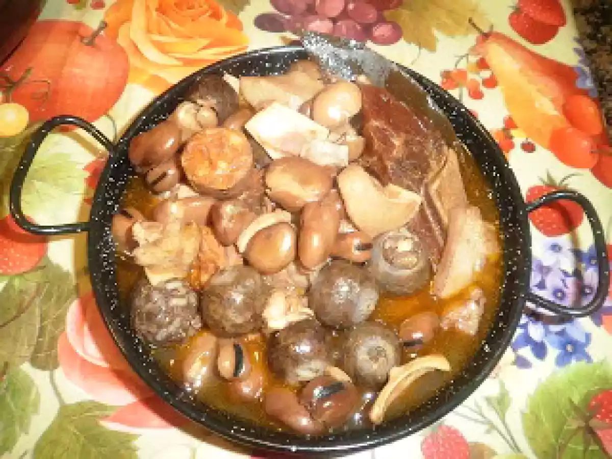 MICHIRONES CON OREJA Y DELICIAS DE MORCILLA FC - foto 2