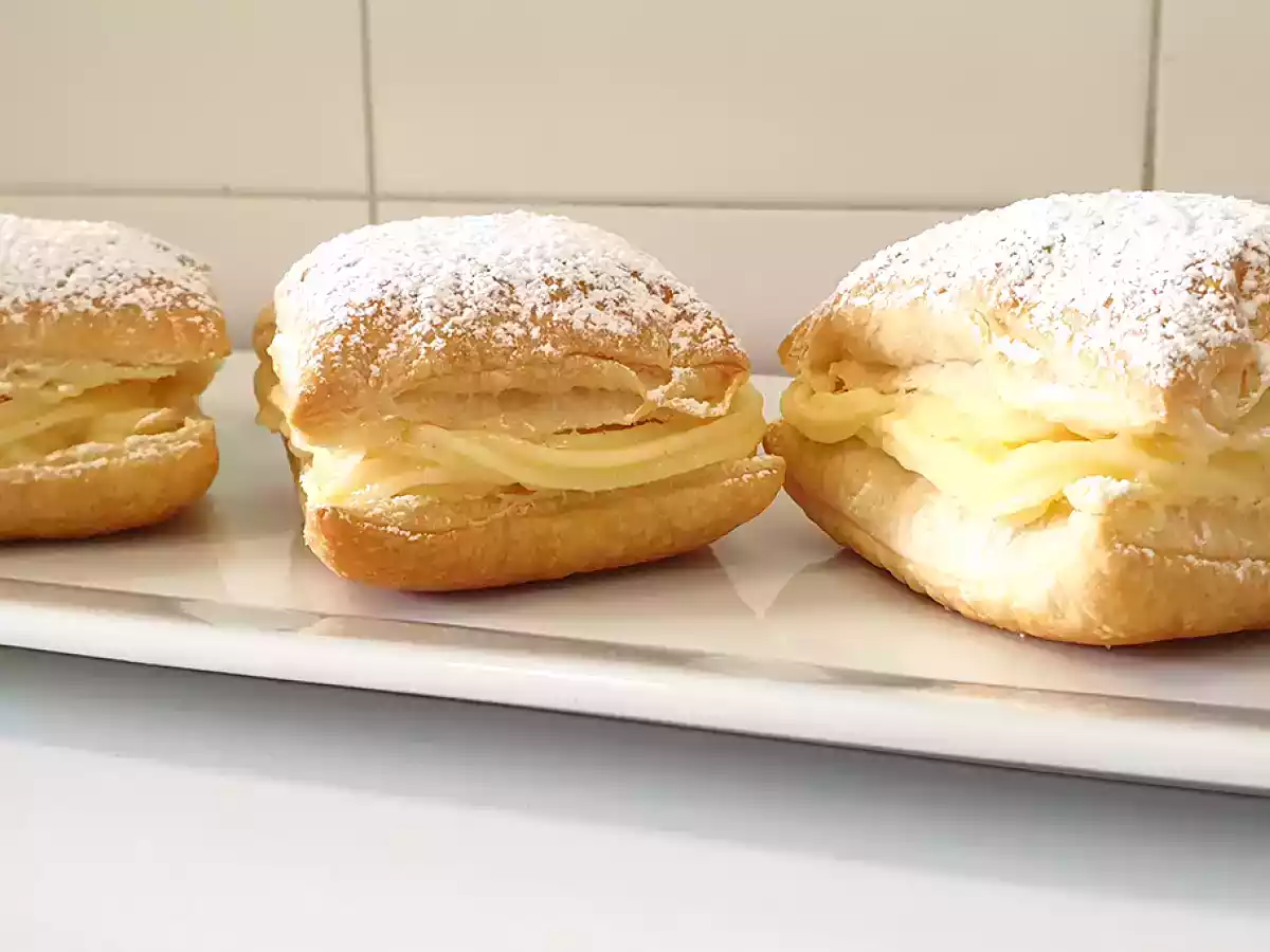 Miguelitos con crema pastelera