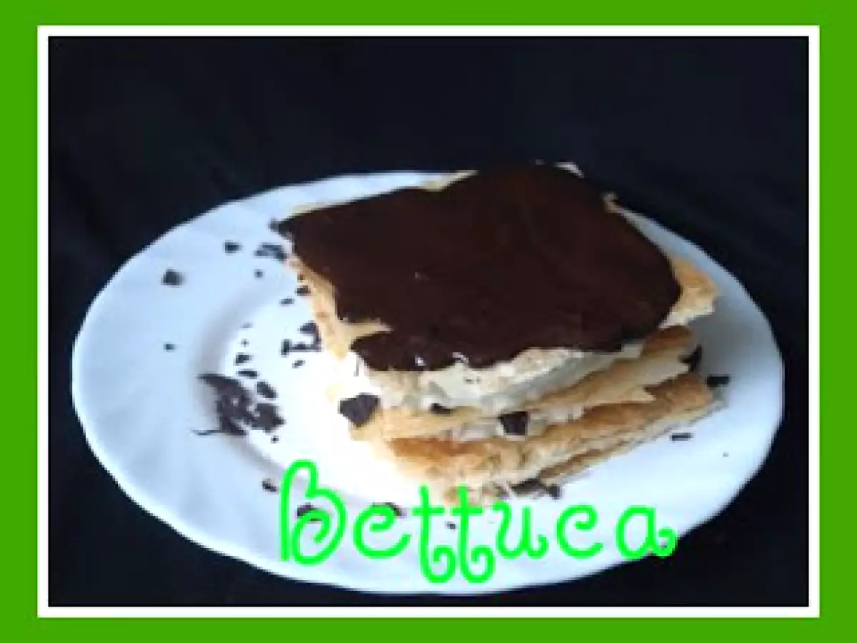 Mil hojas de nata con chocolate caliente