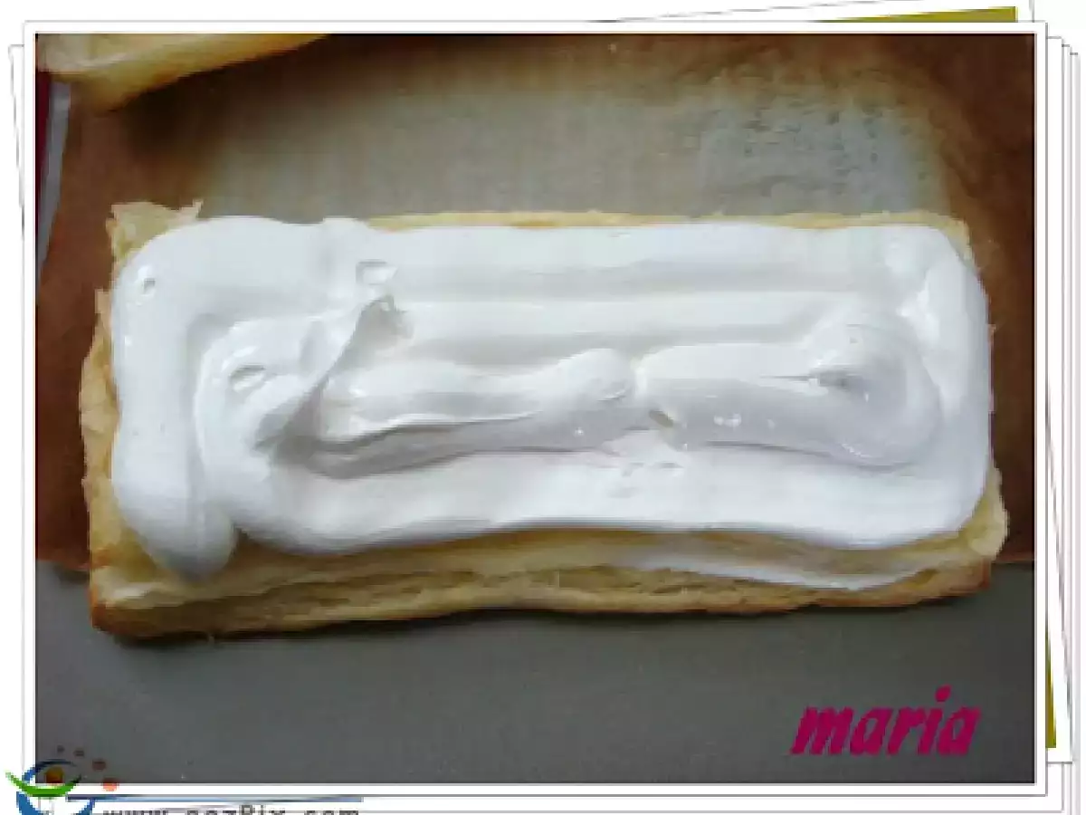 Milhoja de merengue suizo - foto 5