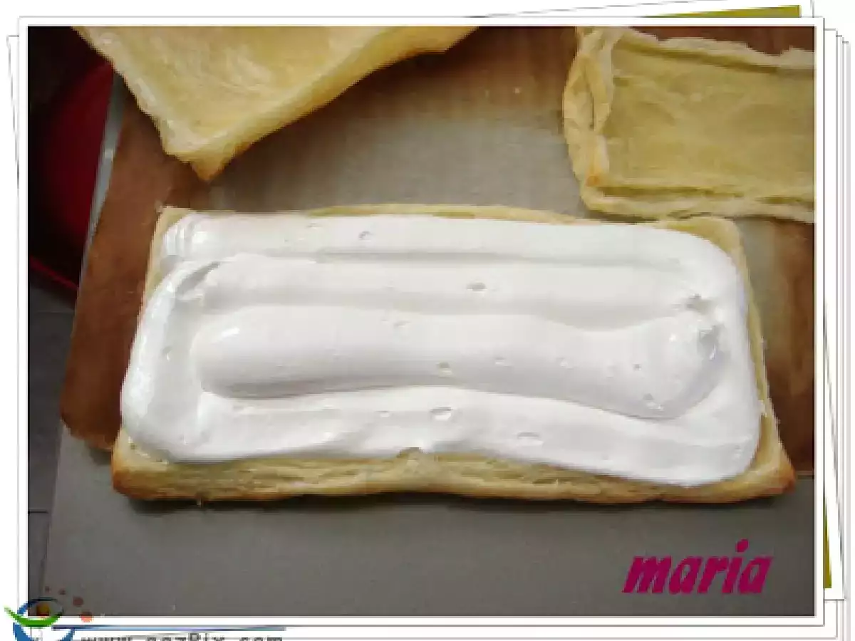 Milhoja de merengue suizo - foto 7