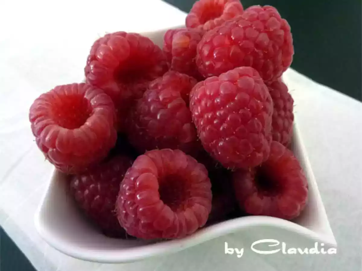 Milhojas, crema de chocolate blanco y frambuesas - foto 4