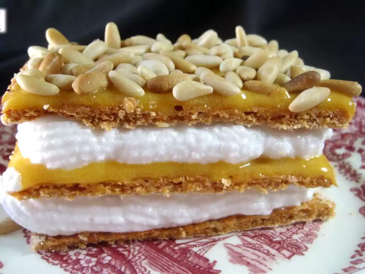 Milhojas Dacquoise de merengue italiano y yema - foto 2