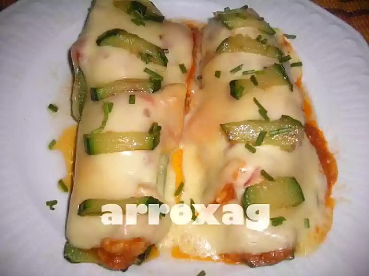 MILHOJAS DE CALABACIN Y BONITO - foto 2