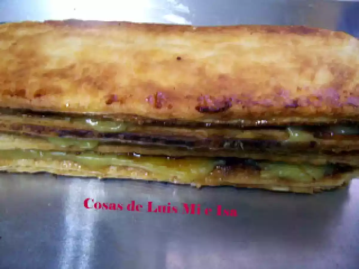 Milhojas de crema y chocolate