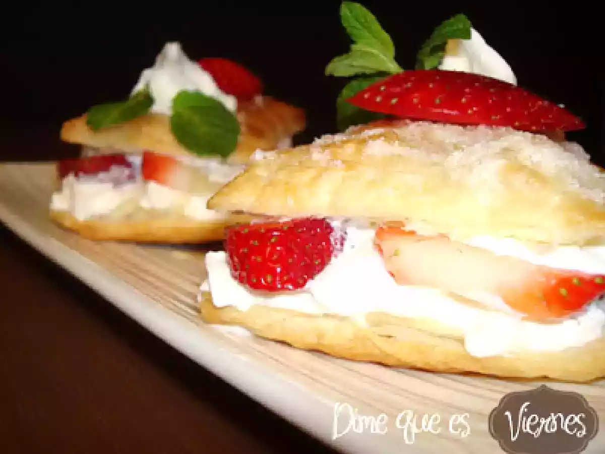 Milhojas de fresas con nata