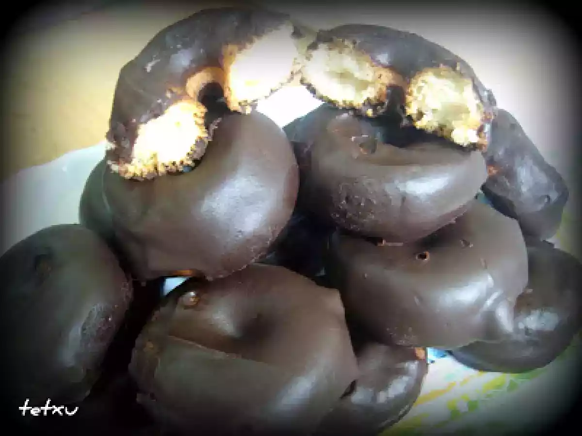 Mini-Donuts de Chocolate Rellenos de Crema - foto 6