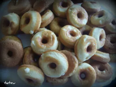 Mini-Donuts de Chocolate Rellenos de Crema, foto 4