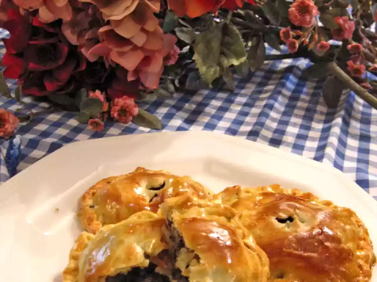 Mini empanadas de morcilla de Burgos Rios y pera - foto 11