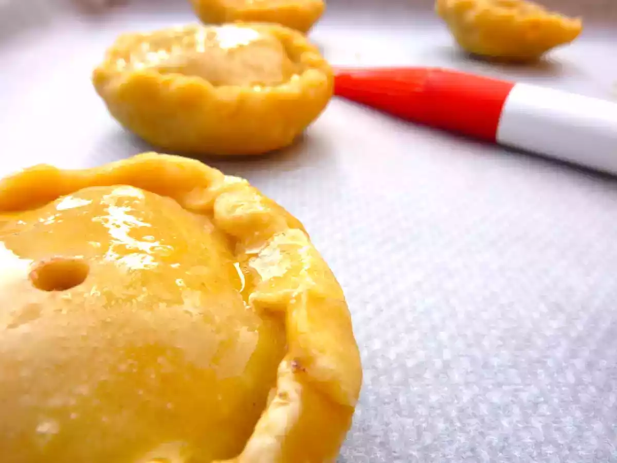 Mini empanaditas de morcilla, manzana y beicon. - foto 2