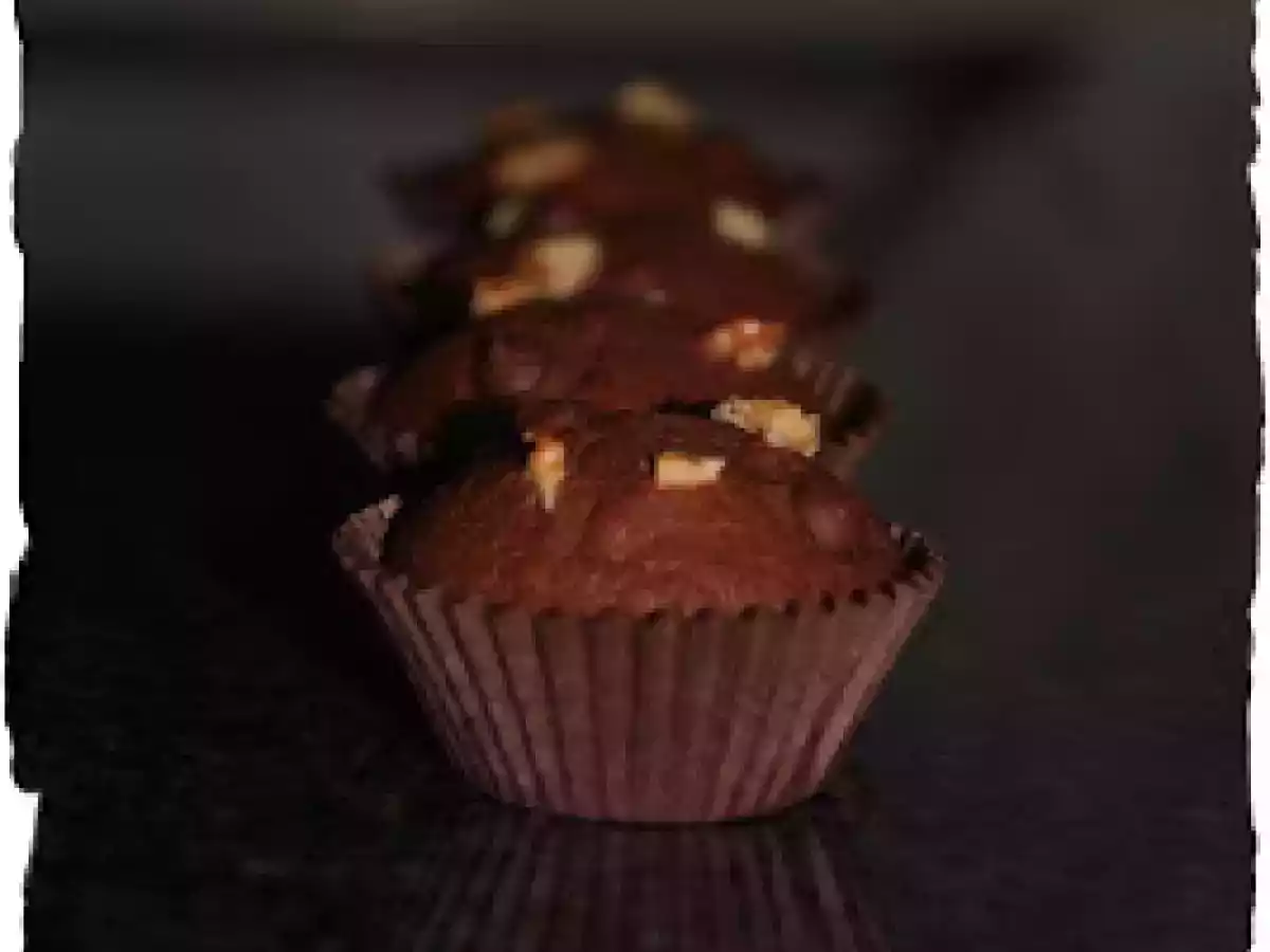 Mini magdalenas de chocolate y nueces - foto 3