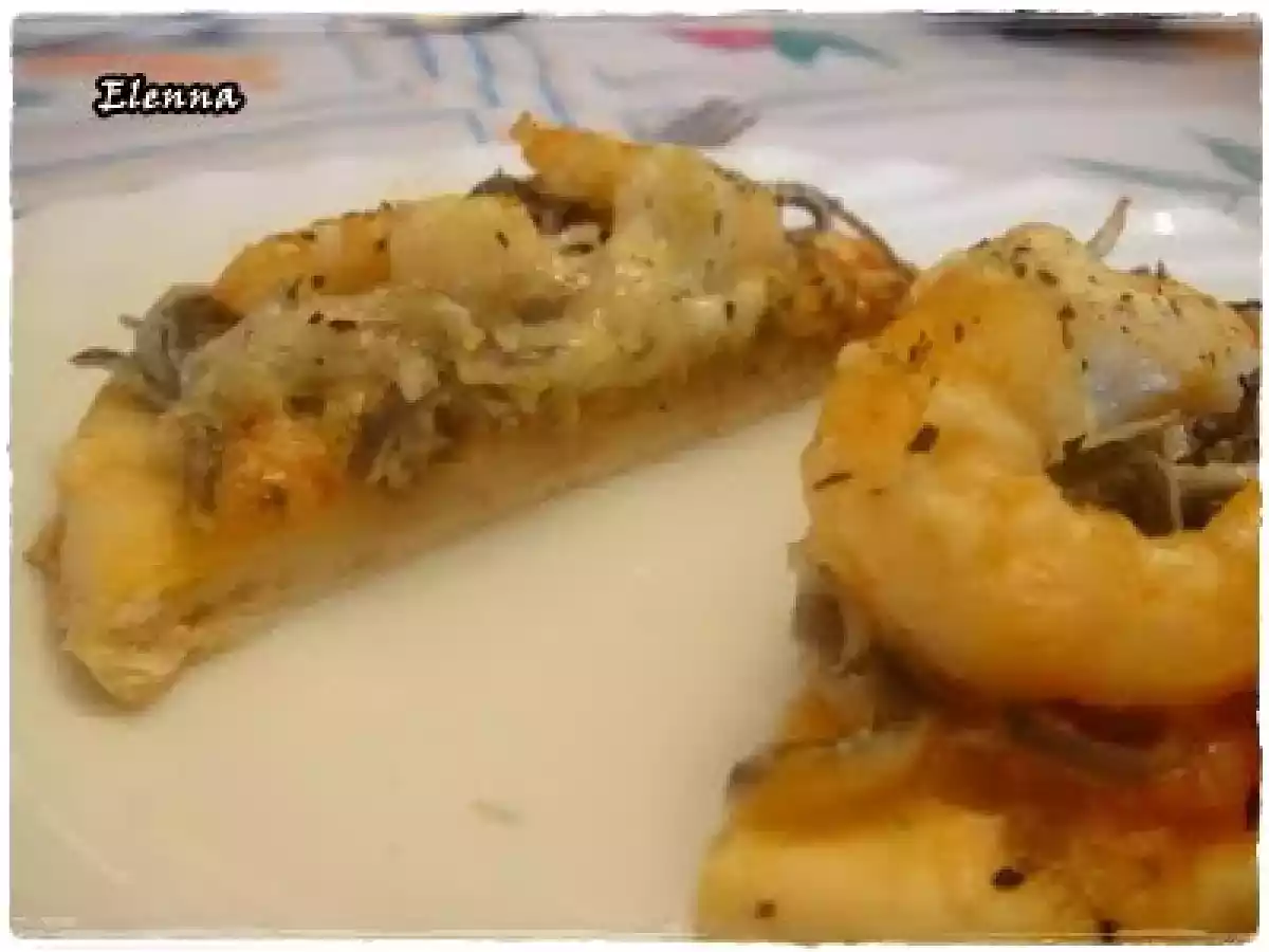 Mini pizzas de gulas y gambas - foto 3