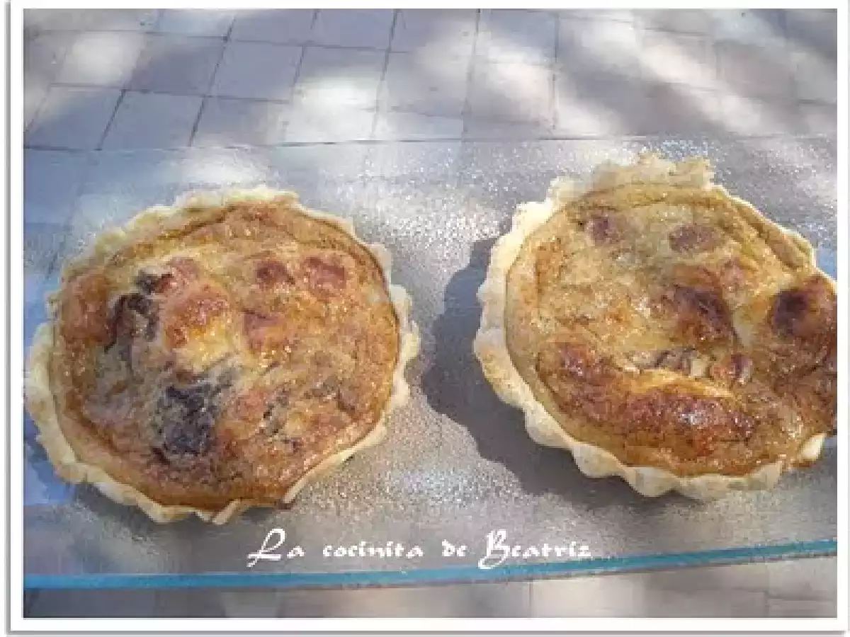 Mini quiches con cebolla caramelizada