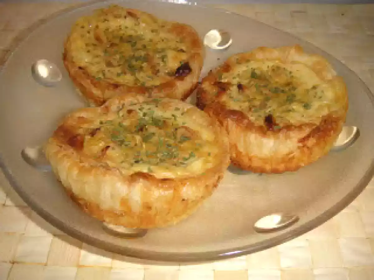 Mini quiches de calabacín y parmesano