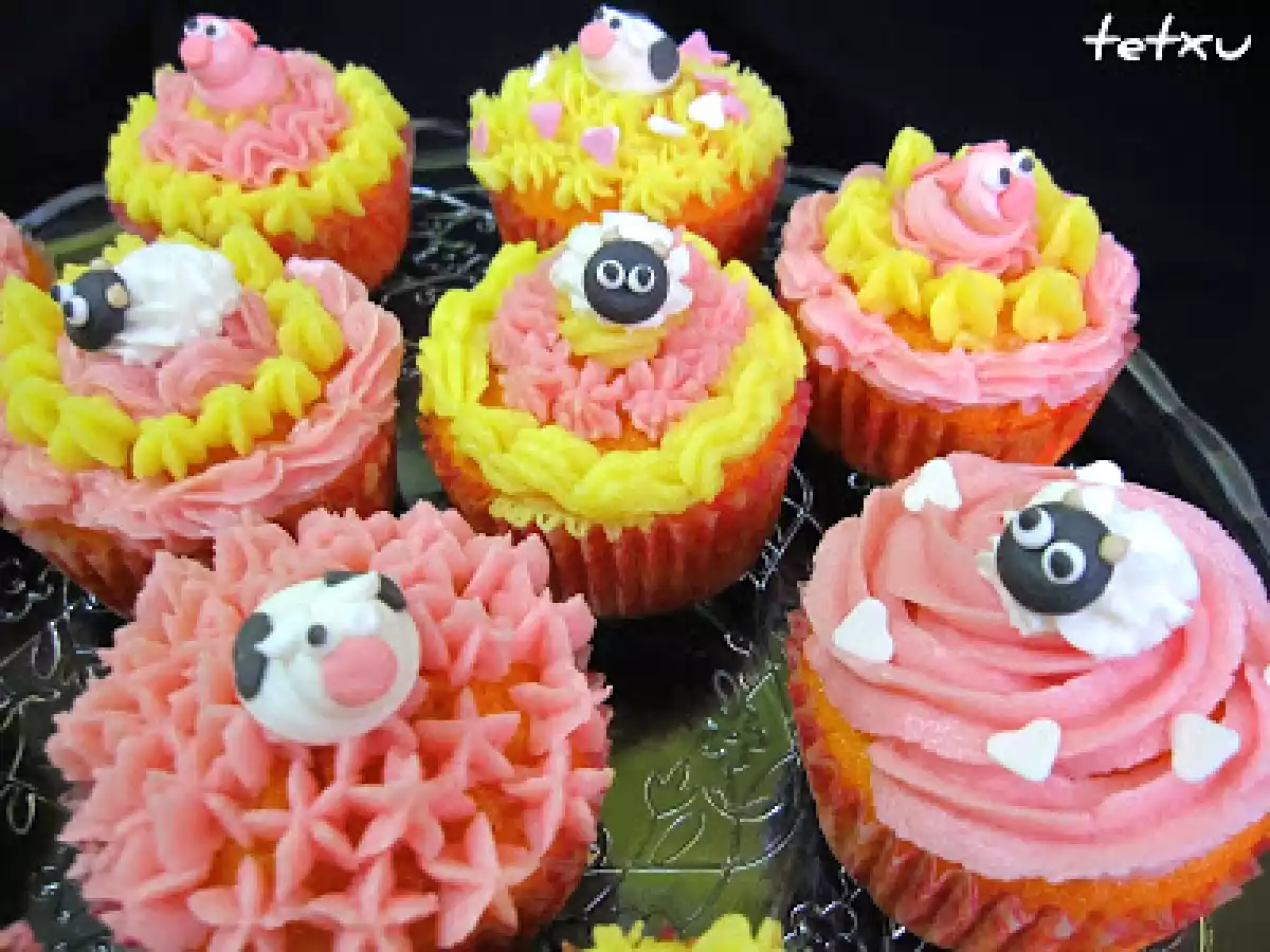 Mis Primeros Cupcakes de Albaricoque Decorados con Buttercream de Vainilla - foto 2