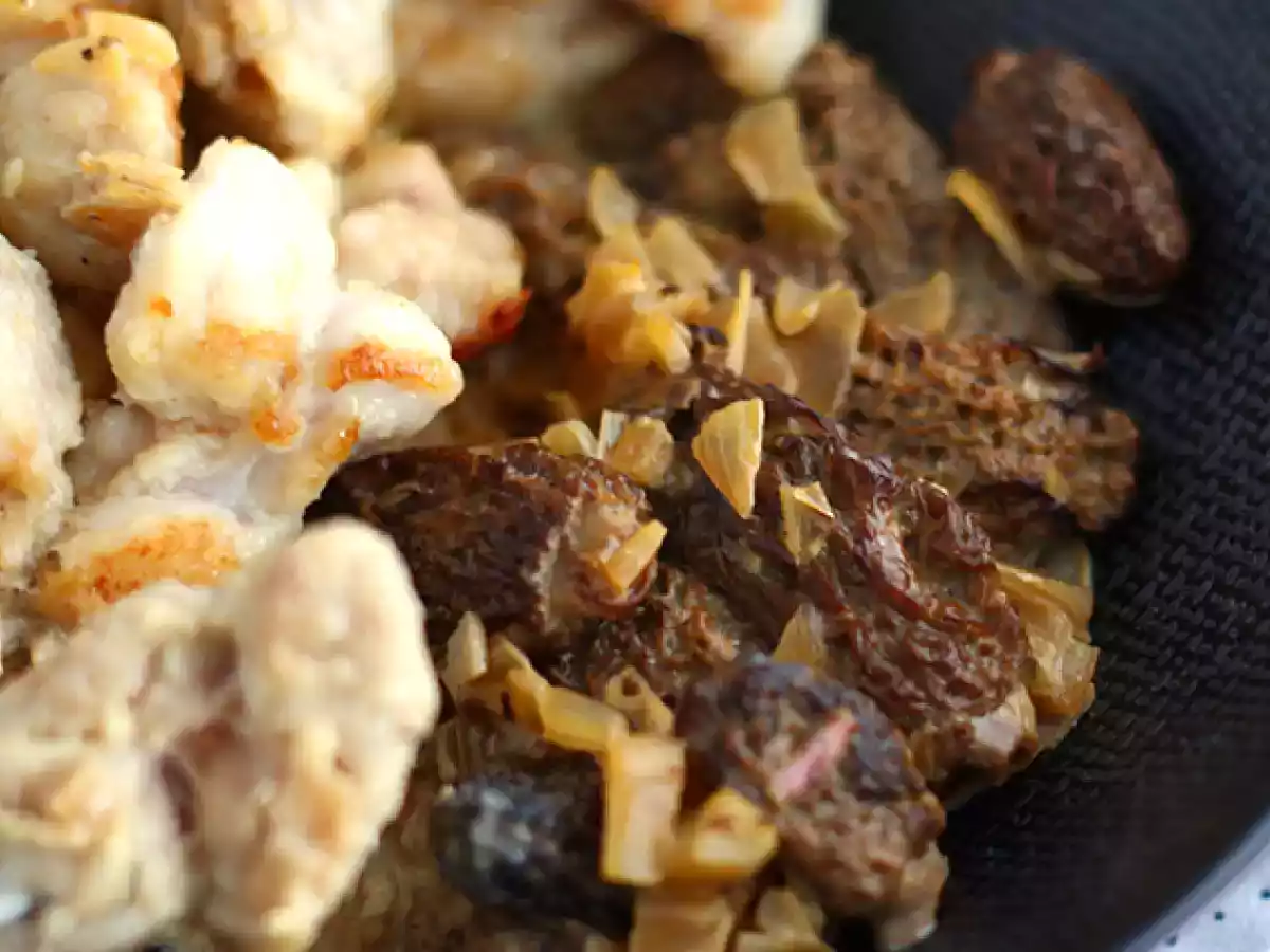 Mollejas con setas colmenillas - foto 3